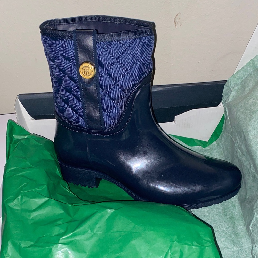 Tommy Hilfiger Navy Quilted Women's Boots